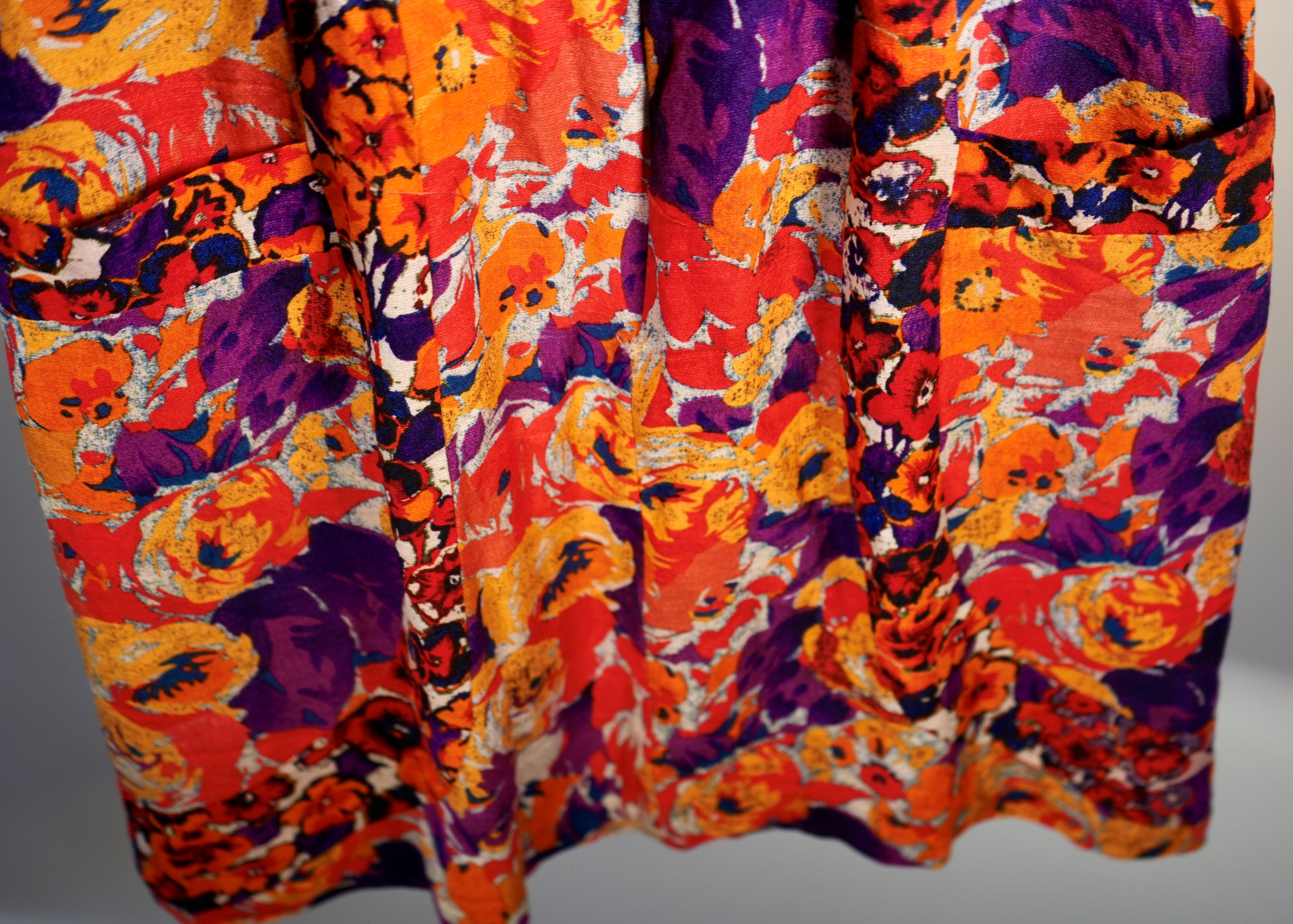 Red floral mixed print dress pocket view 2